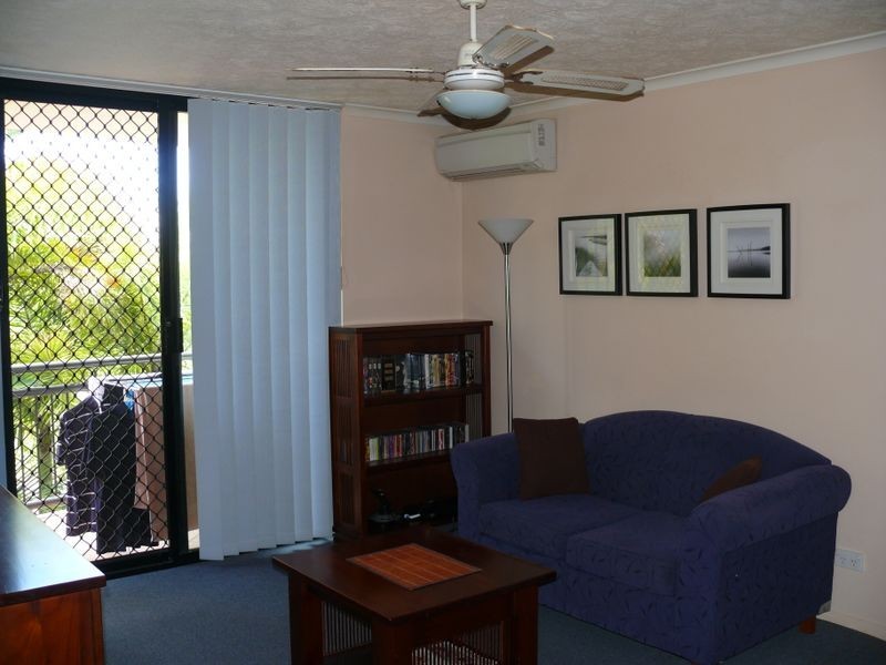 18/10 Bath Street, Labrador QLD 4215