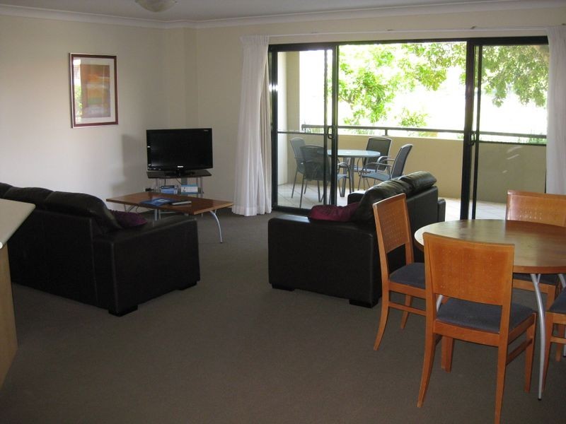 120/392 Marine Parade, Labrador QLD 4215