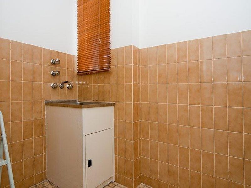 16/249 Bayview Street, Runaway Bay QLD 4216