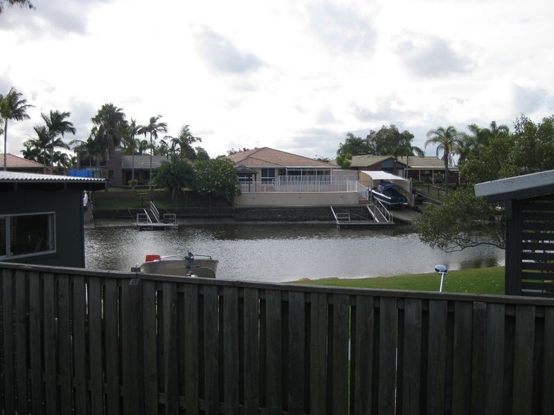 72 Hollywell Road, Biggera Waters QLD 4216