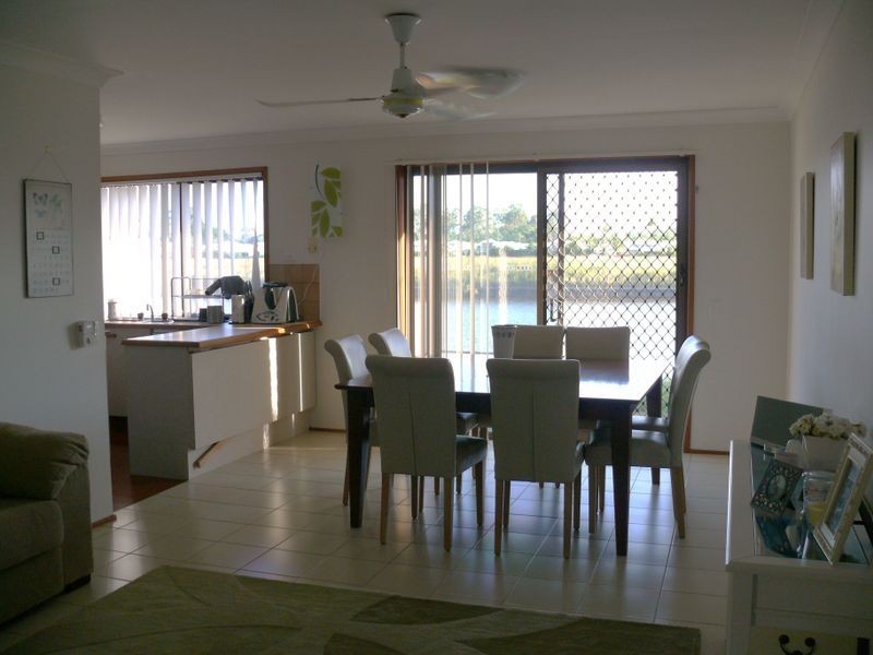 24 Longboat Place, Biggera Waters QLD 4216