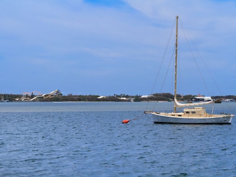 2/143 Frank Street, Labrador QLD 4215