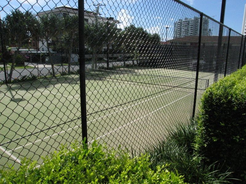 300 Marine Parade, Labrador QLD 4215