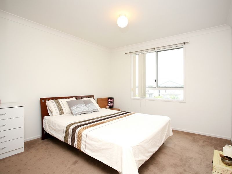 42/11-19 Taylor Street, Biggera Waters QLD 4216