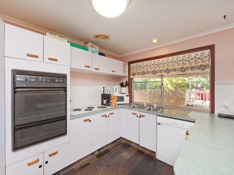 11 Leura Place, Helensvale QLD 4212