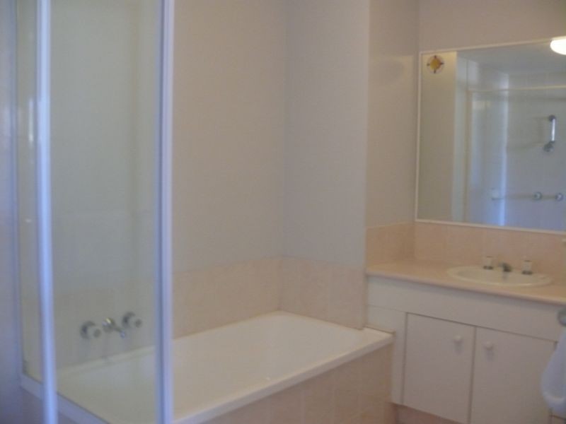 23/12 Whiting Street, Labrador QLD 4215