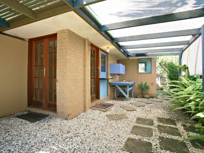 1/8 Orkney Place, Labrador QLD 4215