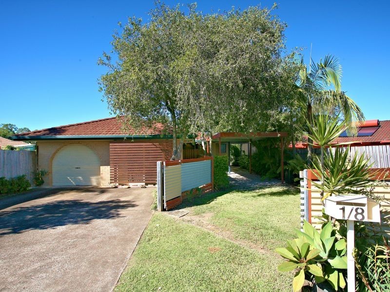 1/8 Orkney Place, Labrador QLD 4215