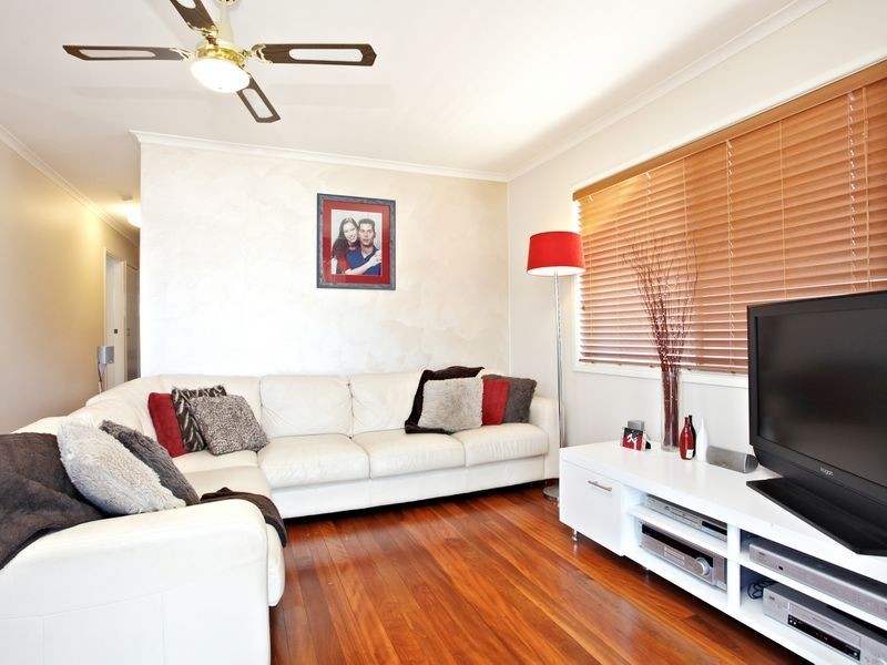 1/20 Ashton Street, Labrador QLD 4215
