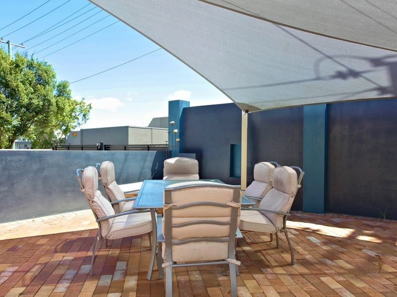 1/20 Ashton Street, Labrador QLD 4215