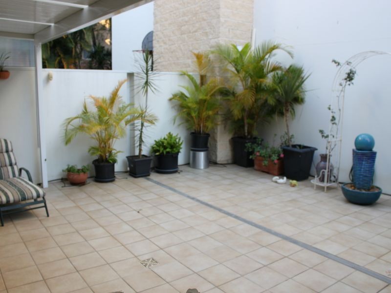 7/13 Bright Avenue, Labrador QLD 4215