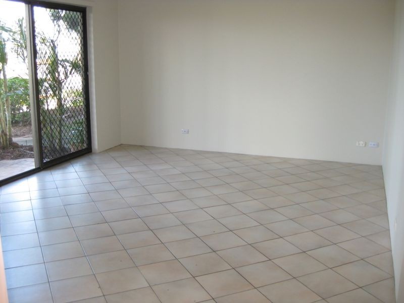 10/490 Marine Parade, Biggera Waters QLD 4216