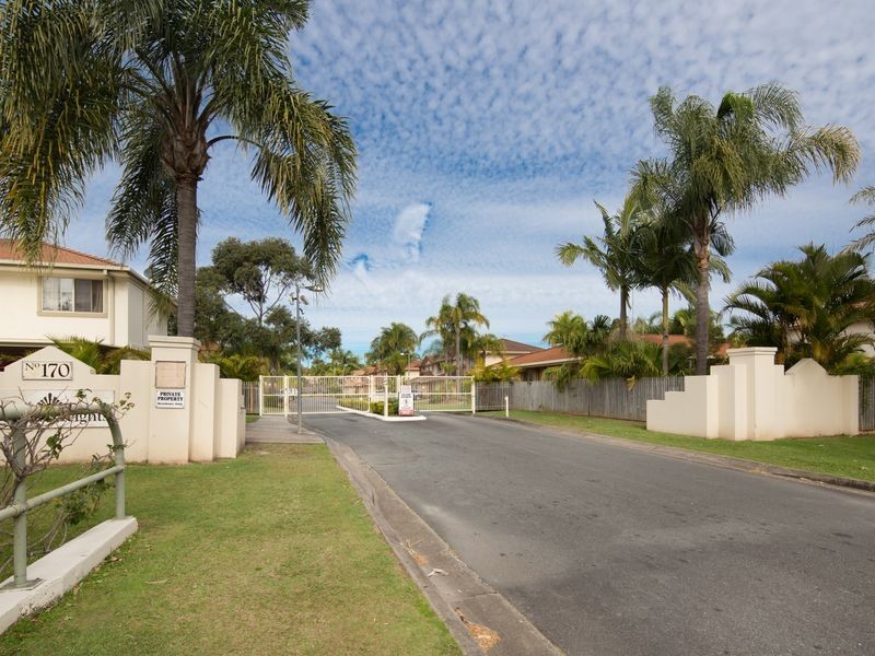 90/170 Central Street, Labrador QLD 4215