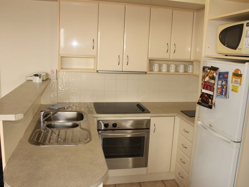 54/484 Marine Parade, Biggera Waters QLD 4216