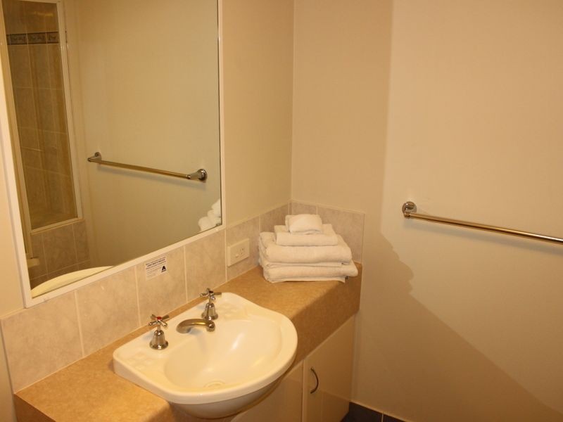 54/484 Marine Parade, Biggera Waters QLD 4216