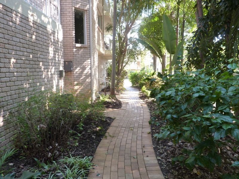 4/23 Brighton Street, Biggera Waters QLD 4216