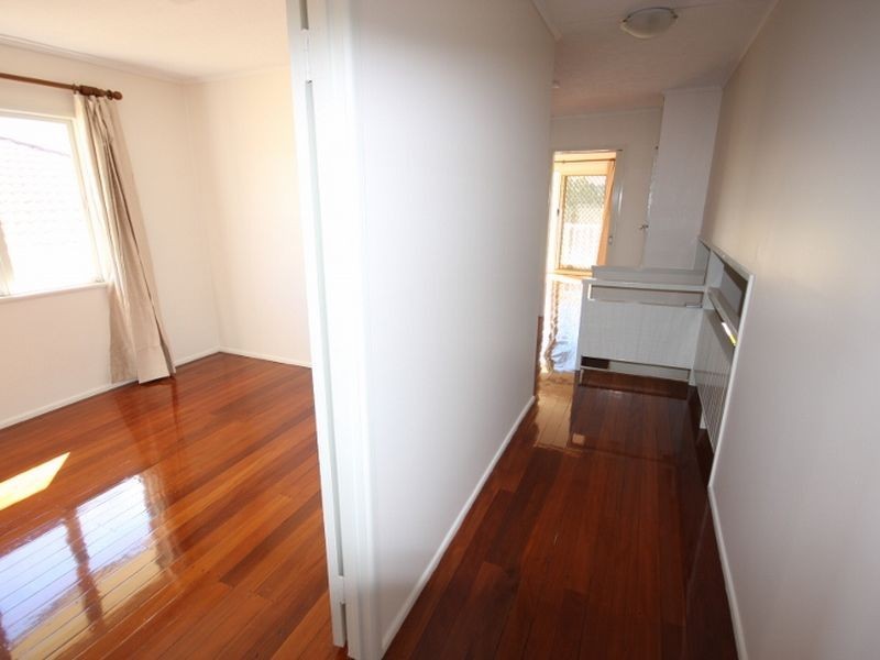 6 Loder Street, Labrador QLD 4215