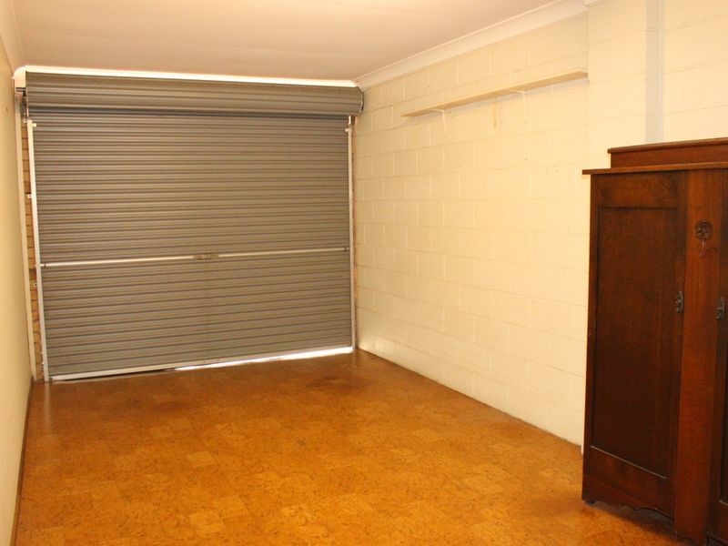 2/4 Burwood Court, Labrador QLD 4215