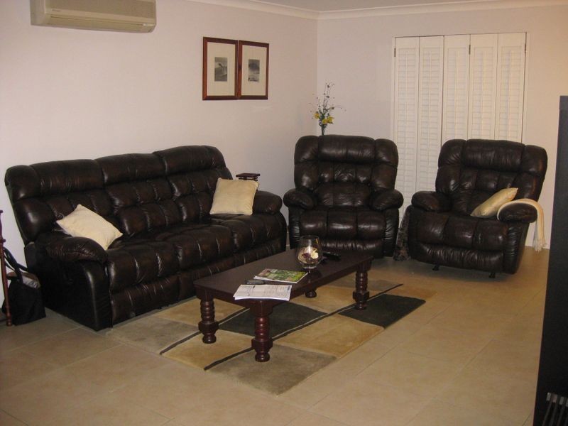 1/36 Kenny Drive, Labrador QLD 4215