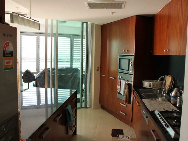 1802/300 Marine Parade, Labrador QLD 4215