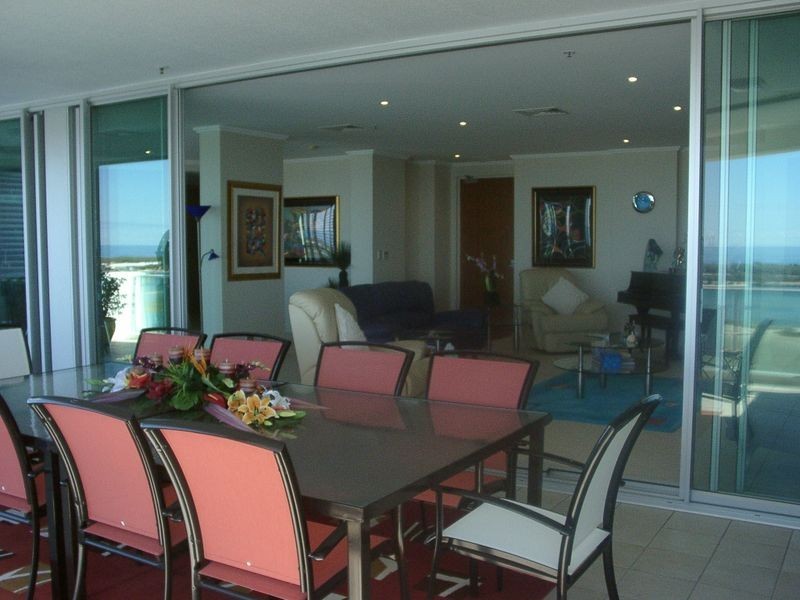 1802/300 Marine Parade, Labrador QLD 4215