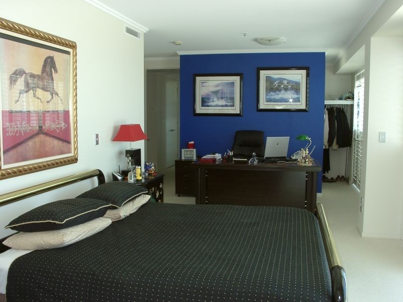 1802/300 Marine Parade, Labrador QLD 4215