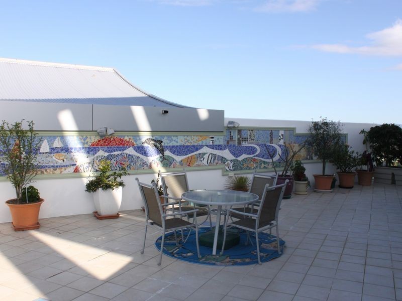 1802/300 Marine Parade, Labrador QLD 4215