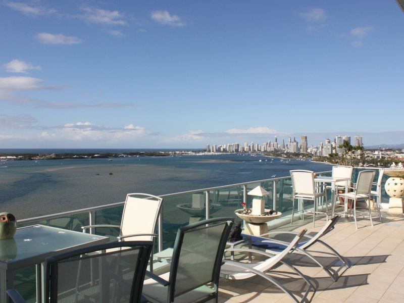 1802/300 Marine Parade, Labrador QLD 4215