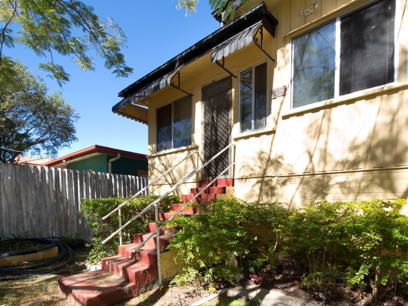 18 Bright Avenue, Labrador QLD 4215