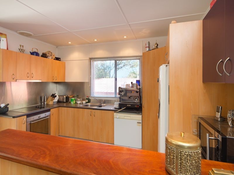 16-18 Bright Avenue, Labrador QLD 4215