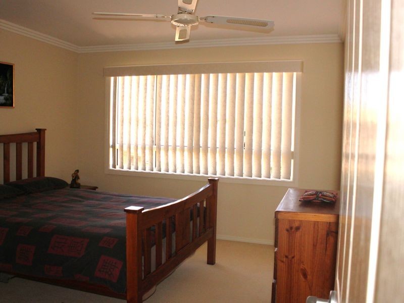 24/76 Bayview Street, Runaway Bay QLD 4216