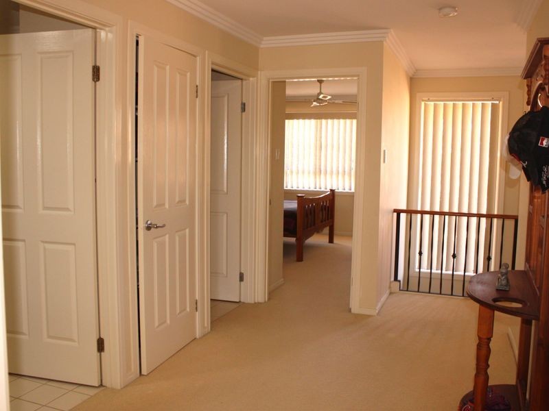 24/76 Bayview Street, Runaway Bay QLD 4216