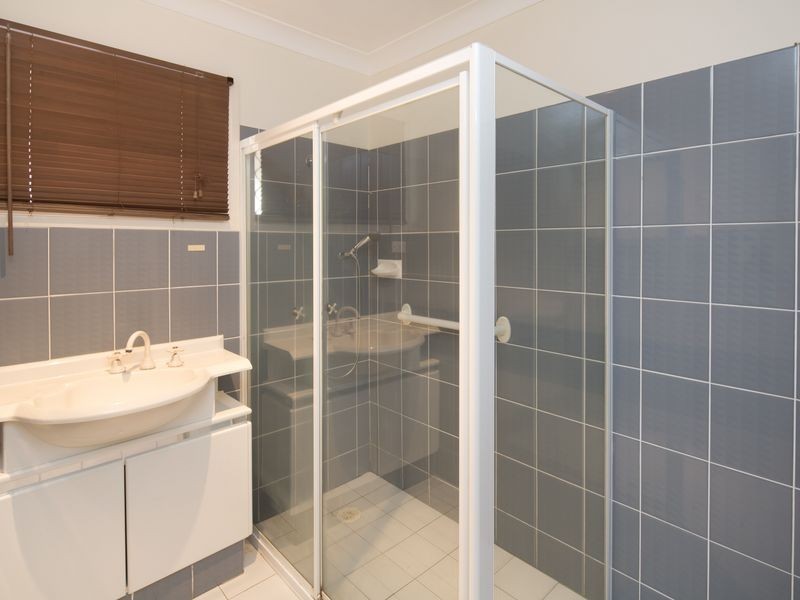 28 Allden Avenue, Labrador QLD 4215