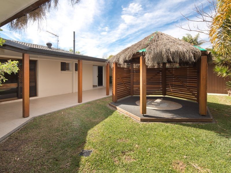 28 Allden Avenue, Labrador QLD 4215