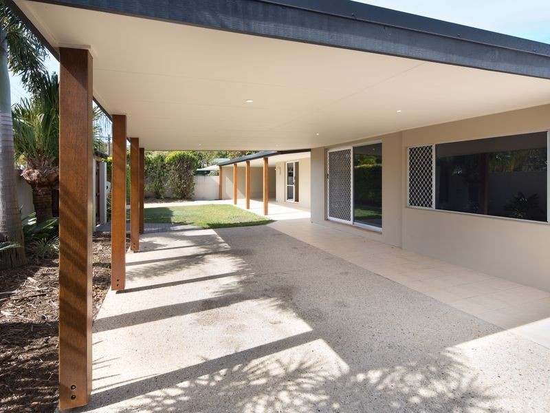 28 Allden Avenue, Labrador QLD 4215