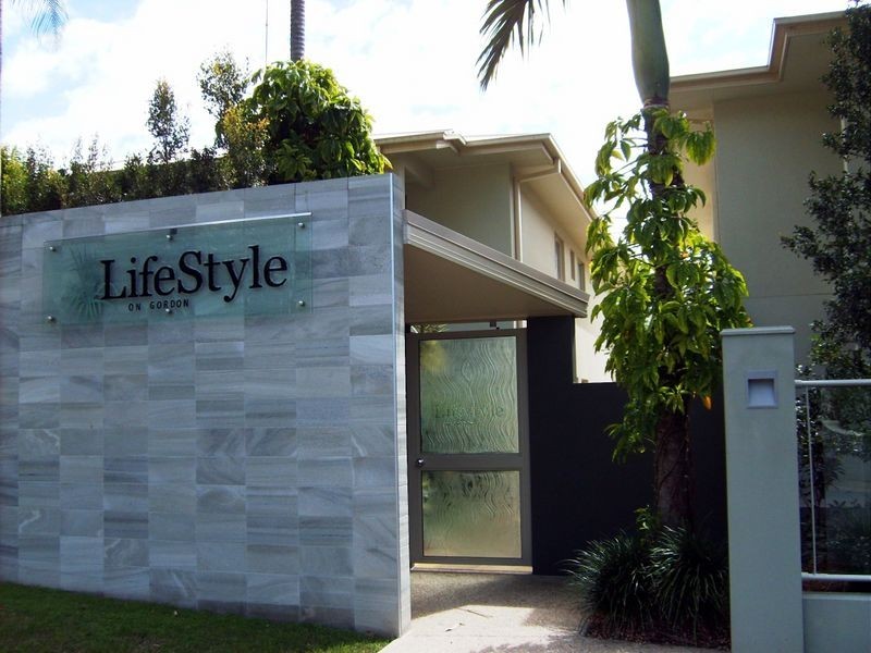 9/27 Gordon Street, Labrador QLD 4215