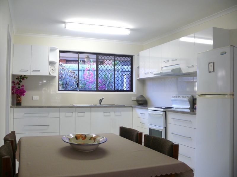 2/20 Botanical Drive, Labrador QLD 4215