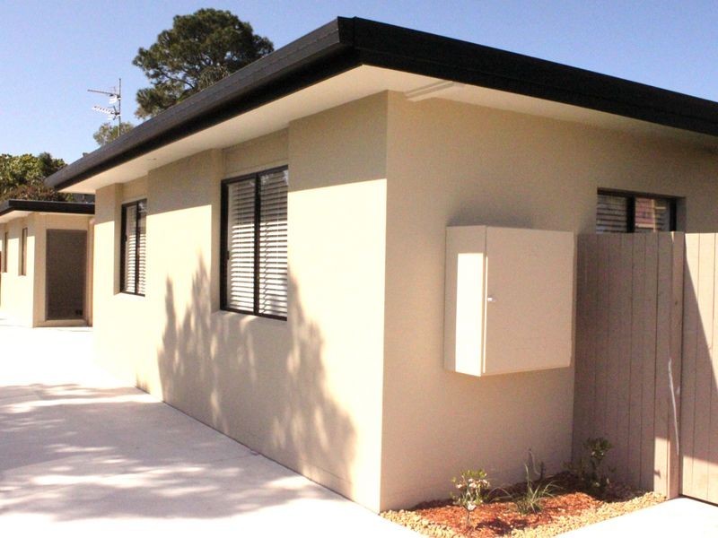 2/35 Brisbane Road, Labrador QLD 4215