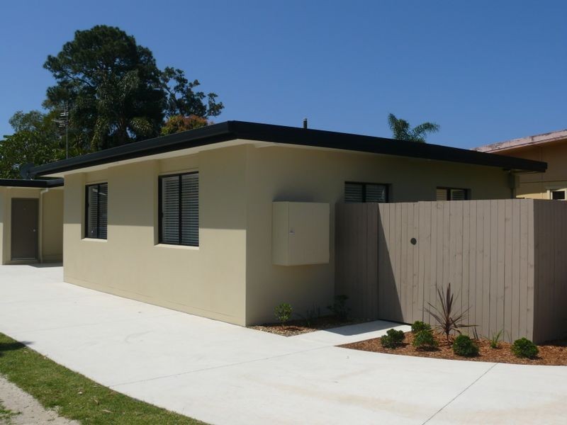 2/35 Brisbane Road, Labrador QLD 4215