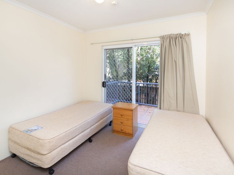 8/45 Frank Street, Labrador QLD 4215