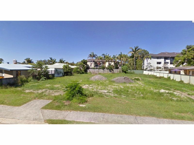 13 & 15 Hollywell Road, Biggera Waters QLD 4216