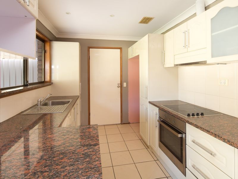 133 Kumbari Avenue, Labrador QLD 4215