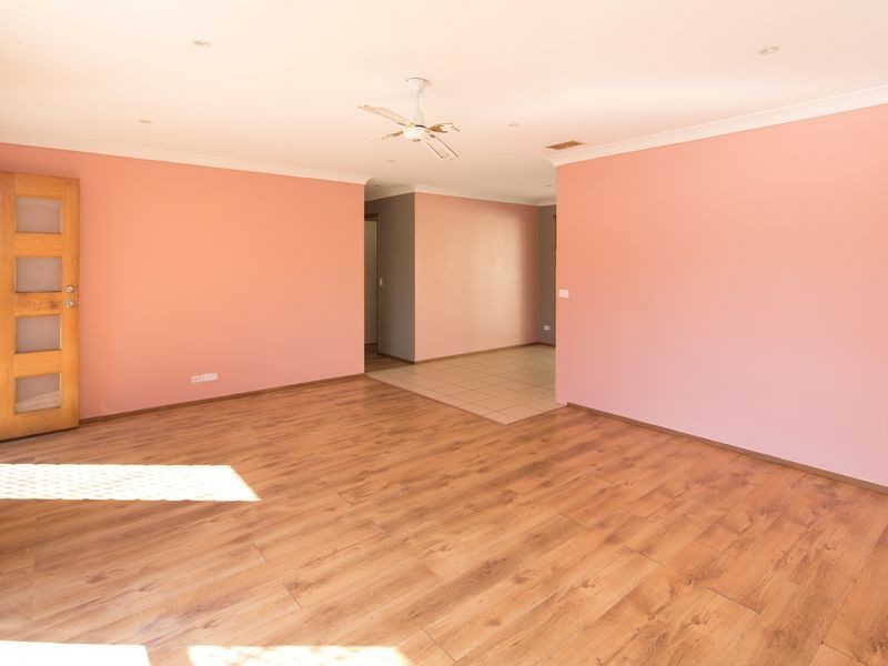 133 Kumbari Avenue, Labrador QLD 4215