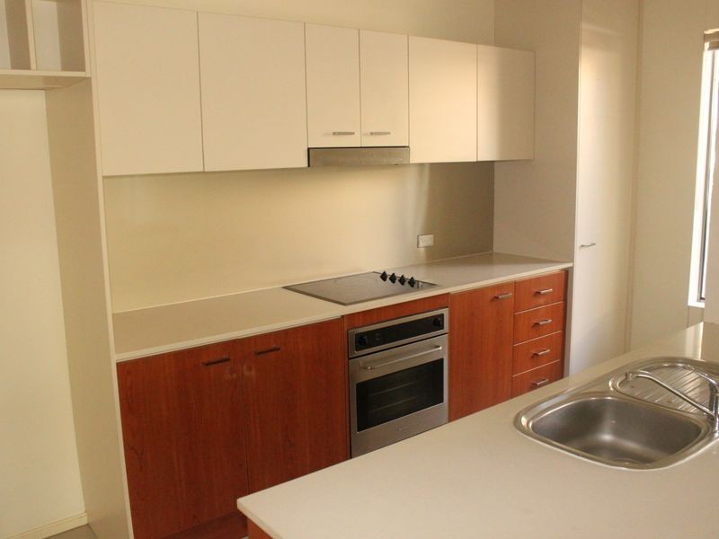 13/13 Bright Avenue, Labrador QLD 4215