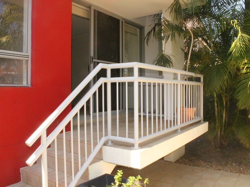 13/13 Bright Avenue, Labrador QLD 4215