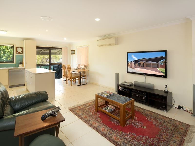 68 Hollywell Road, Biggera Waters QLD 4216