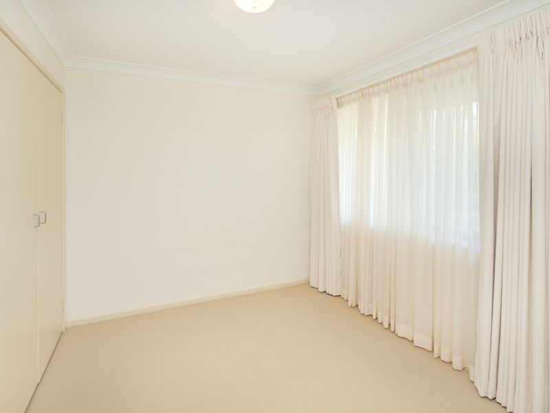 68 Hollywell Road, Biggera Waters QLD 4216