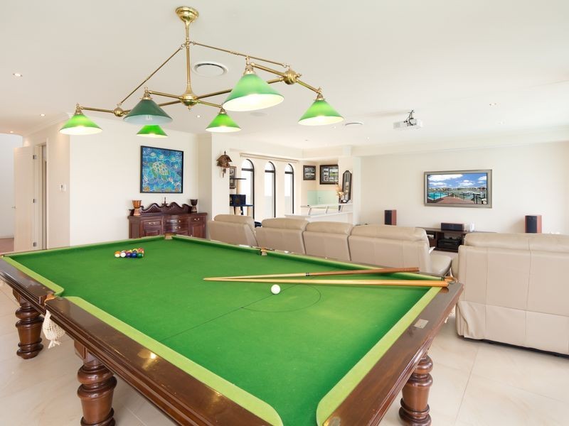 37 South Quay Drive, Biggera Waters QLD 4216