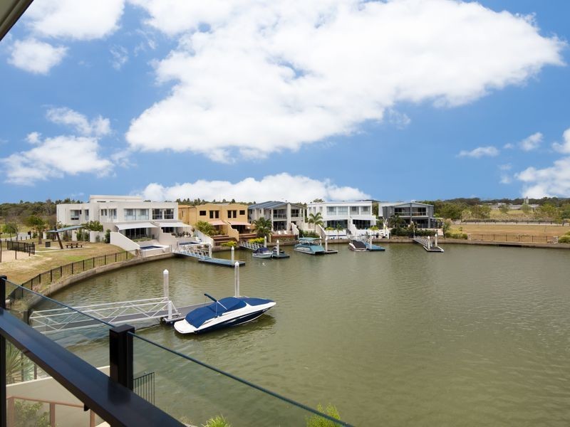 37 South Quay Drive, Biggera Waters QLD 4216