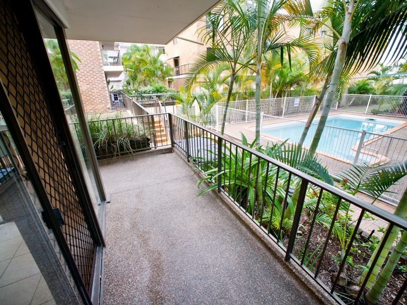 12/490 Marine Parade, Biggera Waters QLD 4216